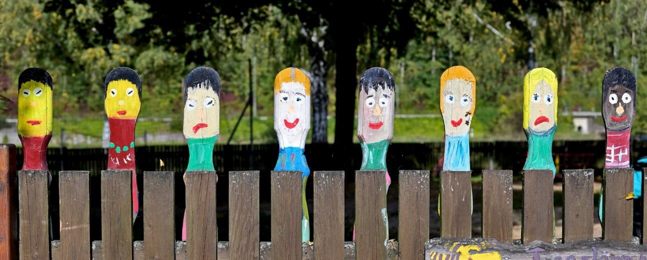 Kann auf den Mindestabstand verzichtet werden, wenn Kinder durch Erwachsene an der Spielhalle vorbeigeleitet werden? 350 m zwischen erlaubten und verbotenem Spiel
