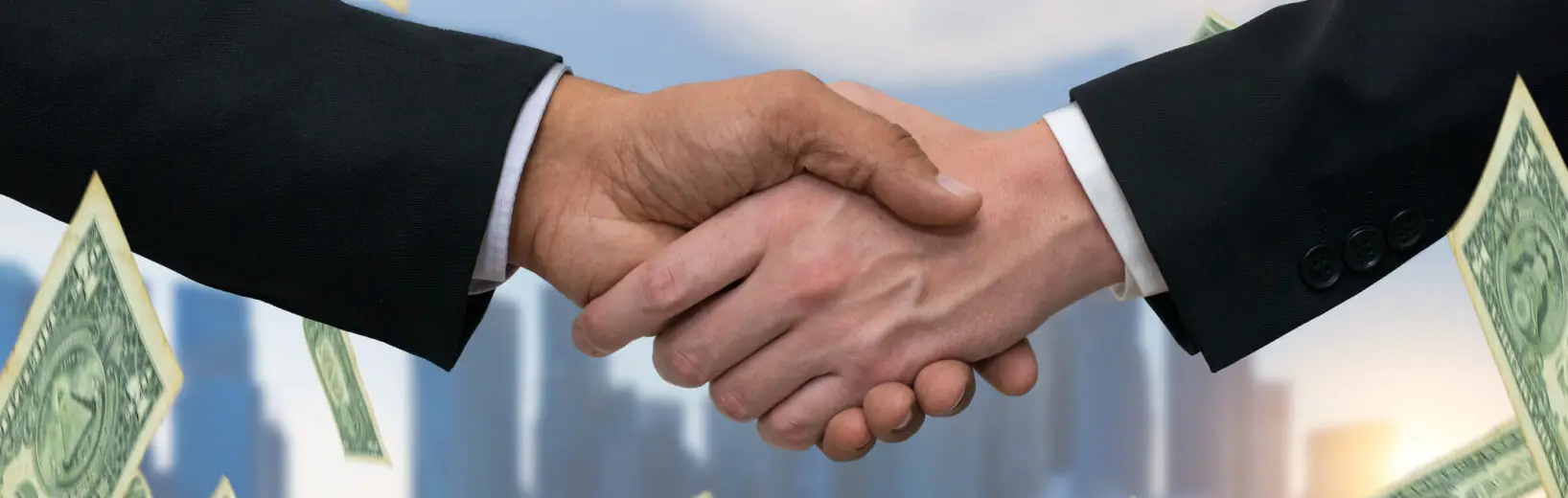 Betriebsvereinbarung zur Vergütung von Betriebsratsmitgliedern Händeschütteln und umherfliegendes Geld