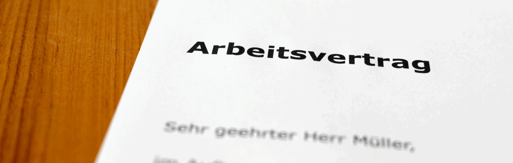 Inhalt des Arbeitsvertrags: Kontrollieren Sie als Betriebsrat, was zulässig ist Arbeitsvertrag