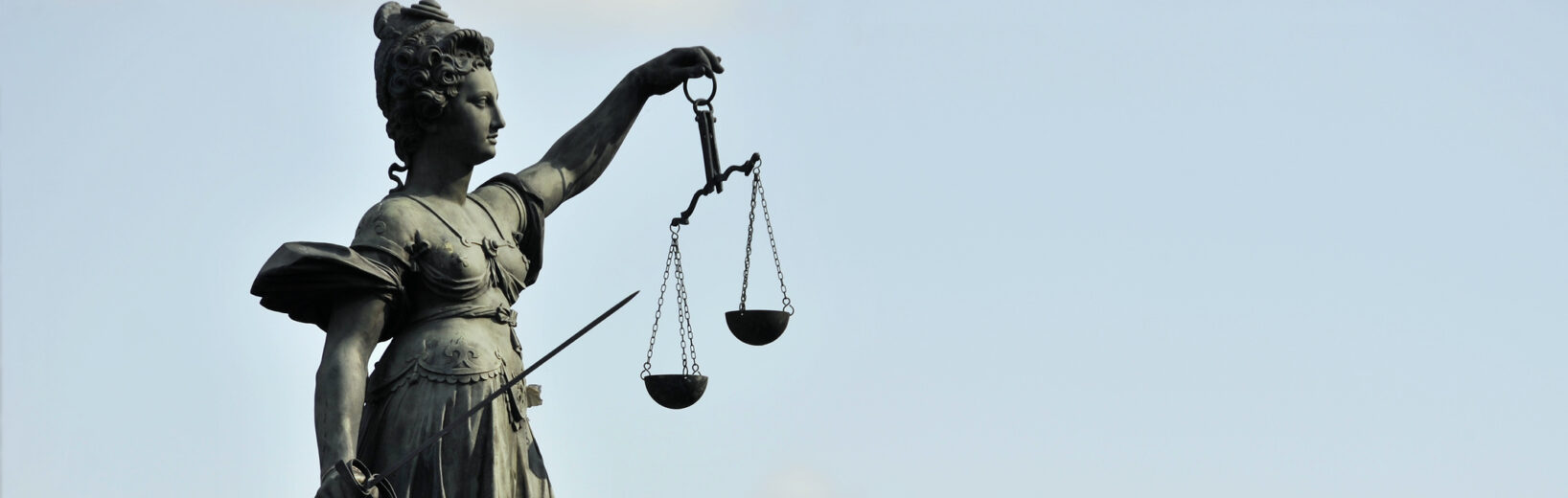 Bei Fragebögen bestimmen Sie grundsätzlich mit Justizia